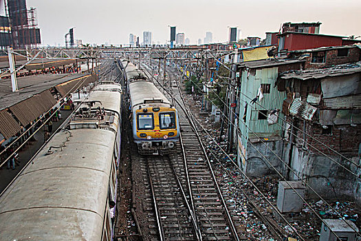 通勤,进入,车站,小屋,靠近,轨道,孟买,马哈拉施特拉邦,印度,亚洲
