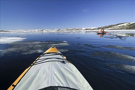 独木舟,湖,浮冰,尤通黑门山,国家公园,奥普兰,挪威