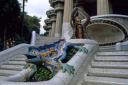 西班牙,巴塞罗那,古埃尔公园,龙,雕塑