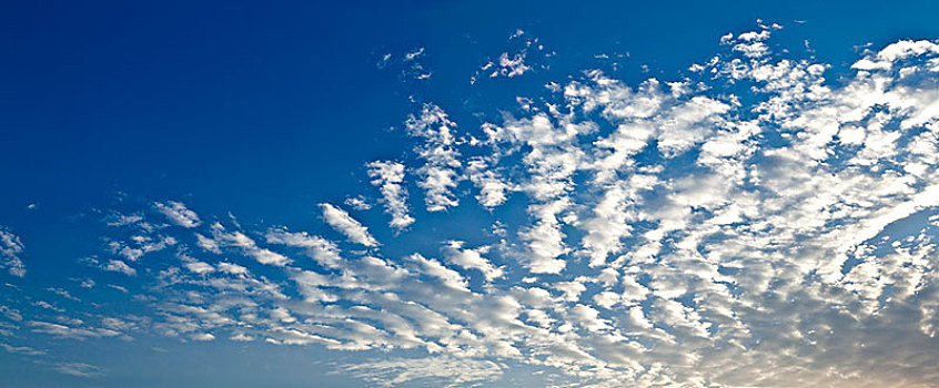 彩霞天空