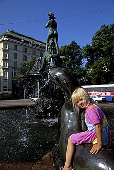 芬兰,赫尔辛基,市区,女孩,喷泉
