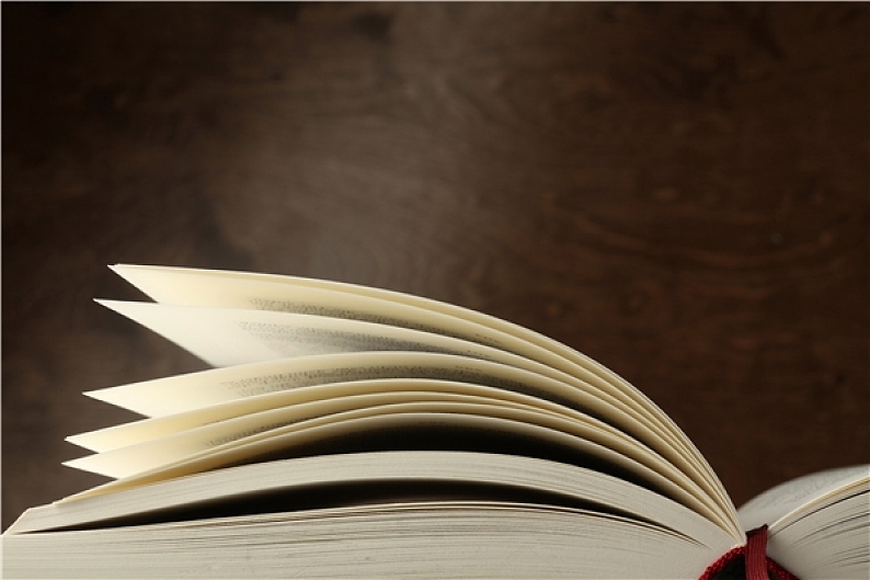 翻书图片_翻书高清图片_全景视觉