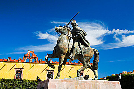 北美,墨西哥,瓜纳华托州,圣米格尔,雕塑,骑马,广场