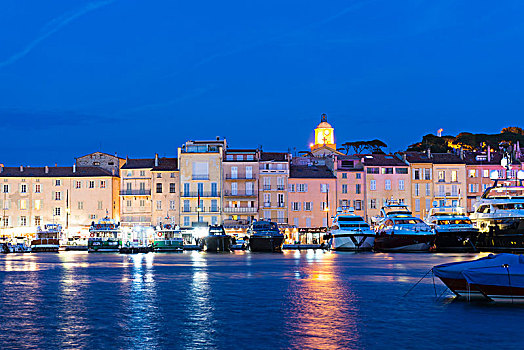 超级游艇,独栋别墅,水岸,夜晚,圣特鲁佩斯,蓝色海岸,法国