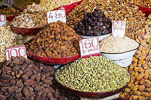 小豆蔻,胡桃,枣,展示,碗,老德里,香料市场,新德里,德里,印度,亚洲