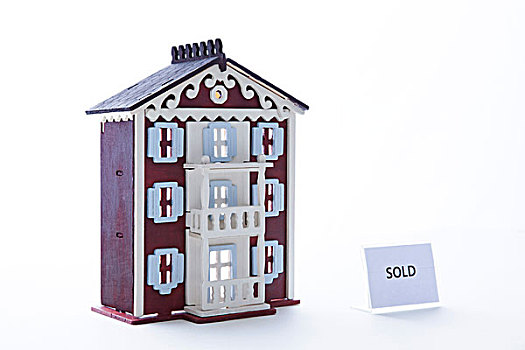 建筑模型,房子,出售标签,白色背景