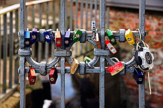 彩色,挂锁,喜爱,锁,栏杆,桥,吕内堡,下萨克森,德国,欧洲