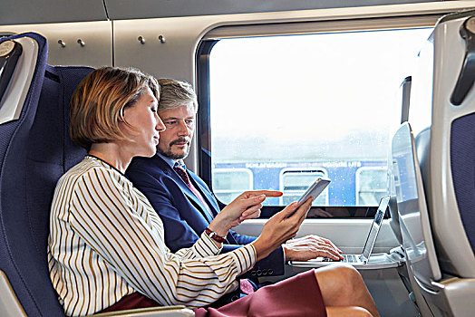 商务人士,职业女性,工作,数码,客运列车