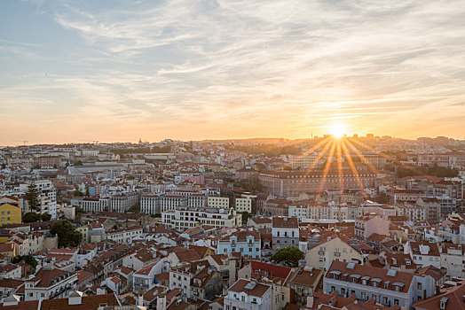 葡萄牙里斯本老城黄昏夜景