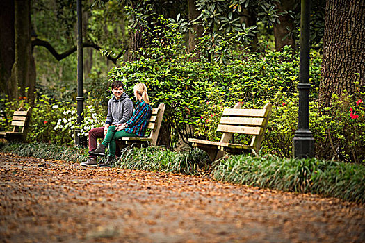 情侣,交谈,公园长椅,乔治亚,美国