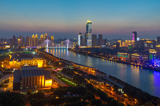 武汉,夏日,城市天际线,夜景,风光