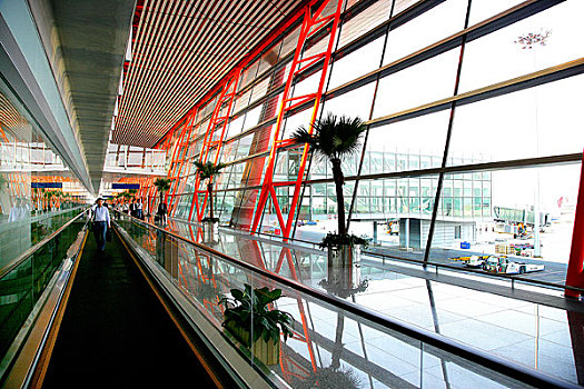 北京首都国际机场3号航站楼出港通道