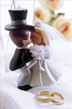 新郎,新娘,婚礼,小雕像,后面,婚戒