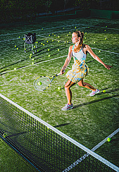 女孩,网球场,球拍,许多,网球,塔里,安达卢西亚,西班牙