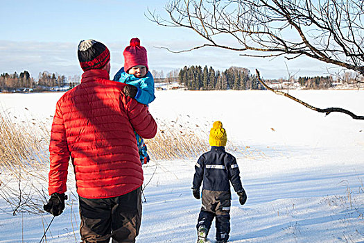 父亲,两个,儿子,走,雪中,遮盖,风景,后视图