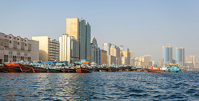 传统,船,独桅三角帆船,迪拜河,迪拜,阿联酋,亚洲