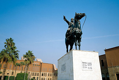骑士雕像图片