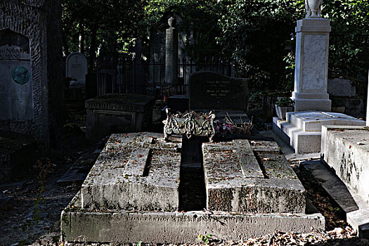 拉雪茨神父公墓