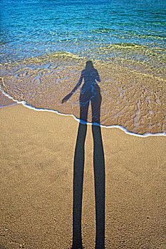 影子,女人,站立,海滩,水边,考艾岛,夏威夷,美国