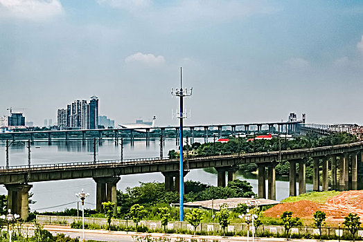 江西省九江市铁路高架桥建筑