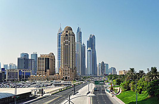 迪拜滨海区码头城市风光