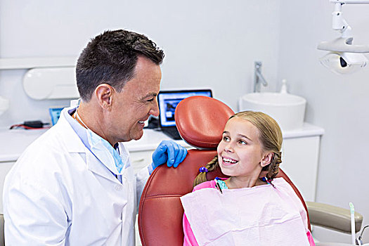 牙医,互动,孩子,病人,牙科诊所