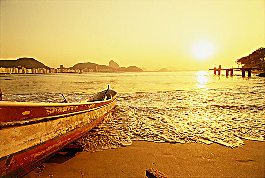 巴西,里约热内卢,科巴卡巴纳海滩,日落