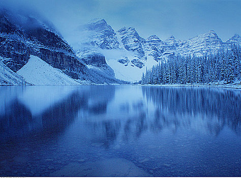 十峰谷,冰碛湖,班芙国家公园,艾伯塔省,加拿大
