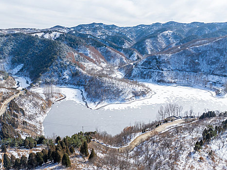 济南白炭窑水库雪景