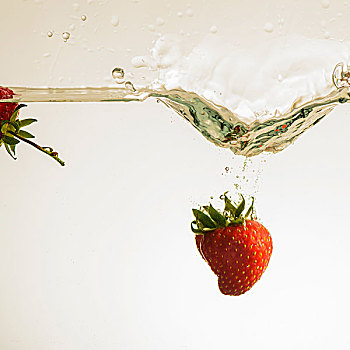 草莓,落下,水