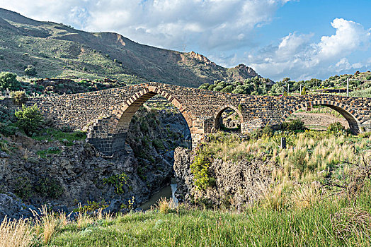 中世纪,桥,穿过,河,埃特纳山,西部,西西里,意大利,欧洲