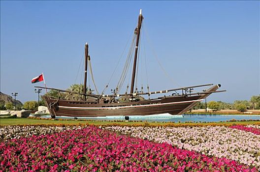 整修,独桅三角帆船,马斯喀特,阿曼苏丹国,阿拉伯,中东