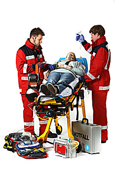 护理人员,紧急,设备,第一,绷带,药物,电震发生器,心电图,呼吸装置,给,他们,注入,轮式,担架,职业,消防员
