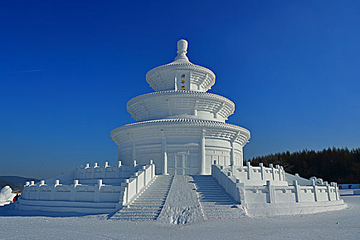 长春净月雪世界的雪雕