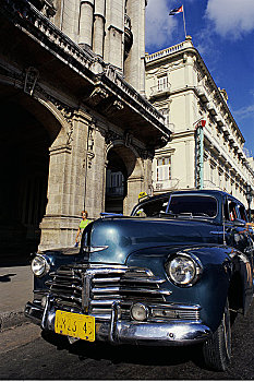 古董车,停放,街上,哈瓦那,古巴