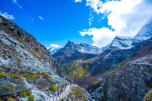 稻城亚丁秋色,秋季风光,高原雪山摄影,四川,甘孜州,秋天风景,自然风光摄影,仙乃日,央迈勇,夏诺多吉,三大神山,2020年