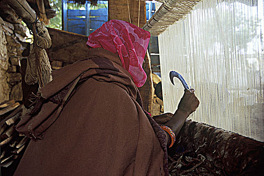 印度,拉基斯坦邦,乡村,女人,手,制作,地毯,织布机