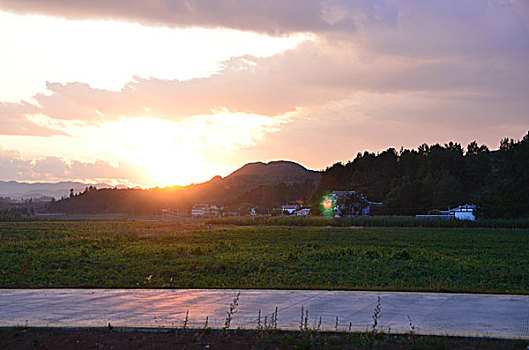 乌蒙山秋高气爽风景美如画,乌蒙山,风景,自然,风光,建筑,民居,美景,田园,天空