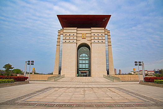 三国历史文化名城,河南许昌旅游服务中心,许昌之门