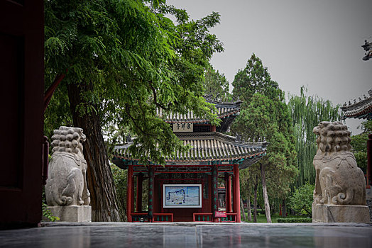 河北保定,古莲花池直隶图书馆景区