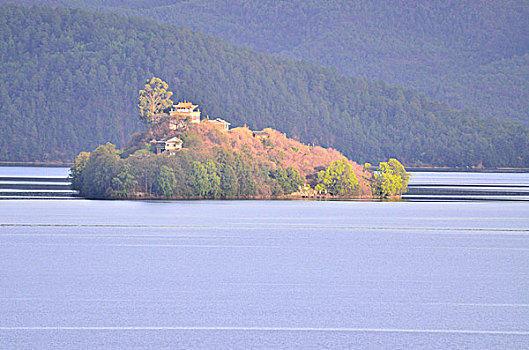 泸沽湖