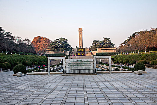 江苏南京雨花台革命烈士纪念馆前用花岗岩做成的,中华人民共和国国歌,乐谱石雕