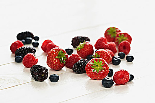 草莓,树莓,黑莓,蓝莓,静物