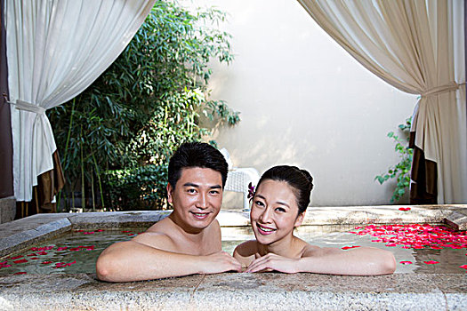 福州室内情侣双人温泉图片