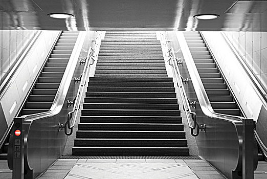 地铁站,扶梯,楼梯,无人