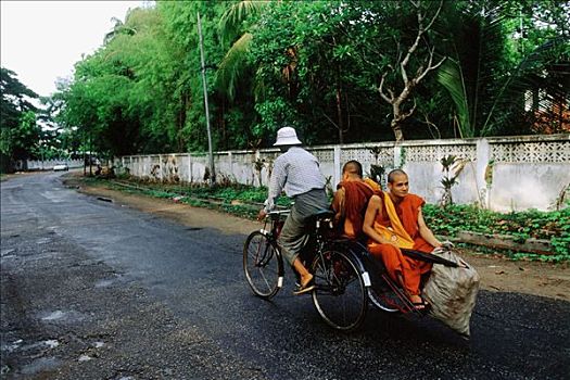 缅甸,仰光,僧侣,自行车,运输