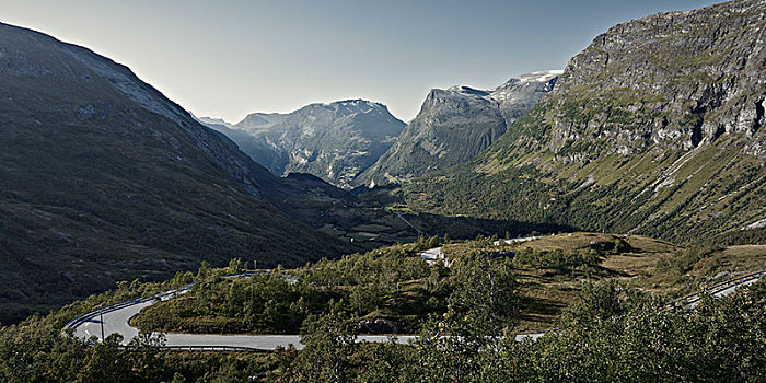 山景,河