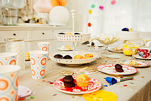 杯形蛋糕,装饰,生日派对,桌子
