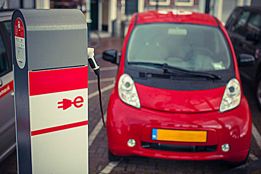 电动汽车,充电,街上,阿姆斯特丹,北荷兰,荷兰