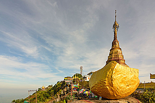 吉桃,石头,船,佛塔,吉谛瑜佛塔,金岩石佛塔,左边,孟邦,缅甸